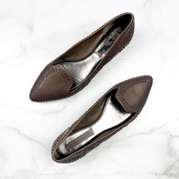 BCBG MAXAZRIA • Studded Pointed Flats • 7M - Picture 5 of 12